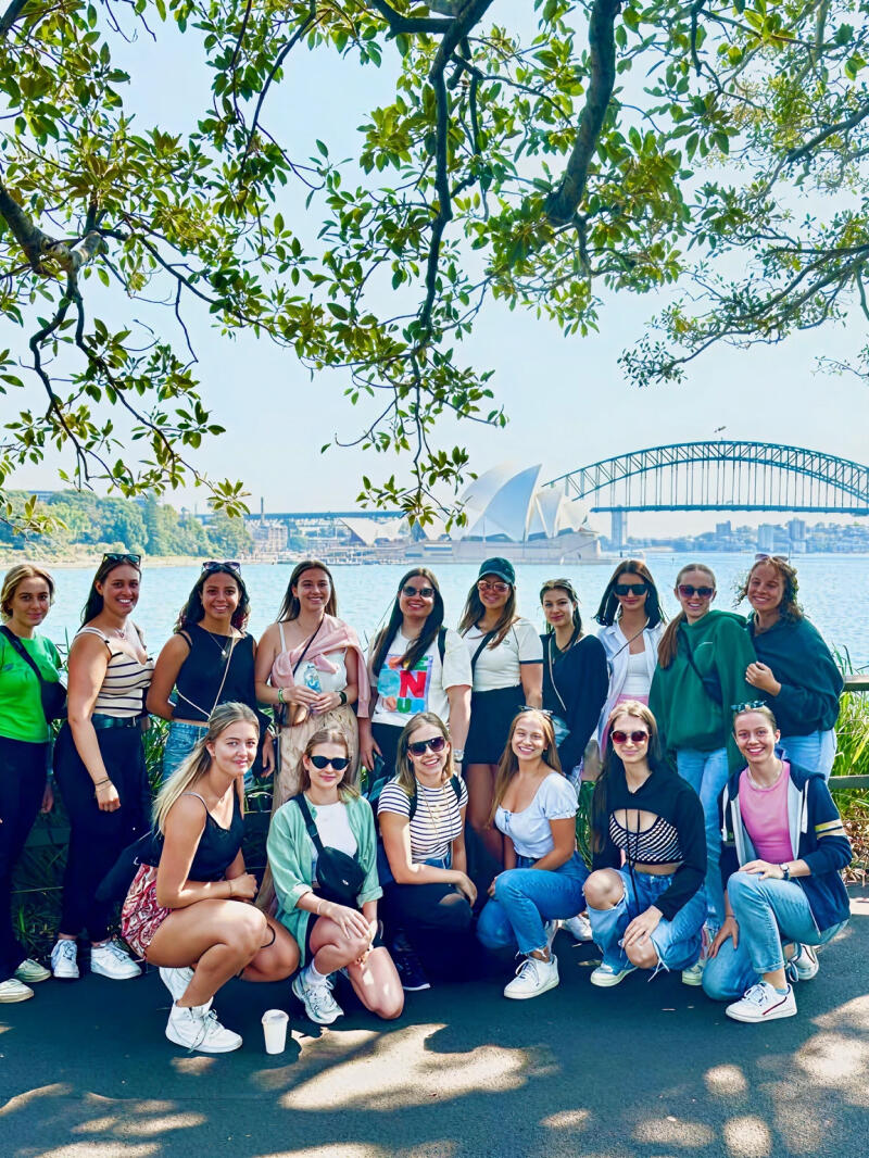 Gallery Program 800x1066 6 1