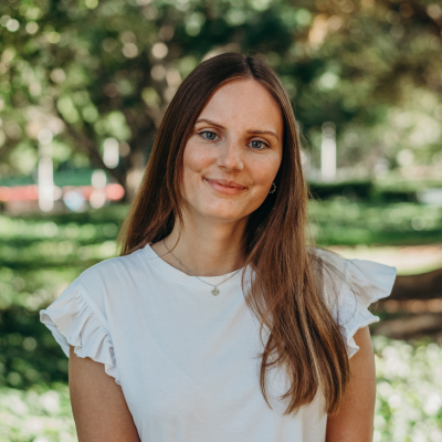 Team 400x400 Thumbnail Gabriela